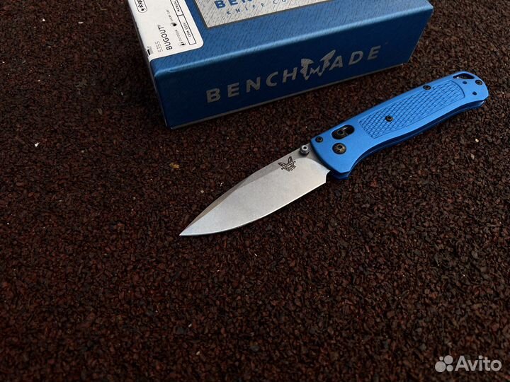 Нож Benchmade bugout 535