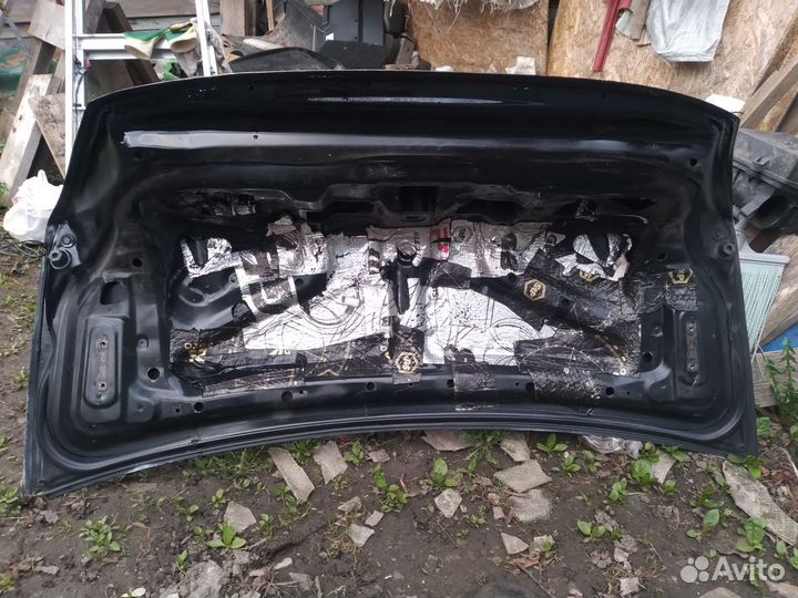 Крышка багажника Мицубиши lancer 9