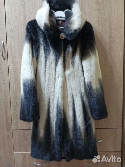 Шуба норковая с капюшоном 44 46