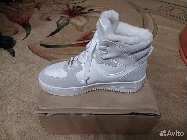 Кроссовки nike подростковые