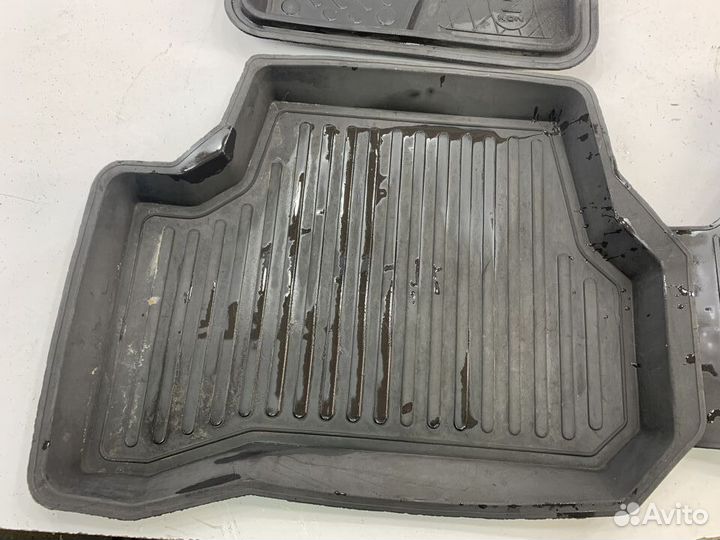 Hyundai accent коврик водительский и задние