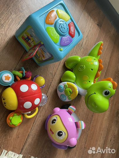 Развивающие игрушки пакетом