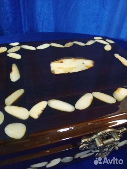 Фишки для нард янтарные в пенале