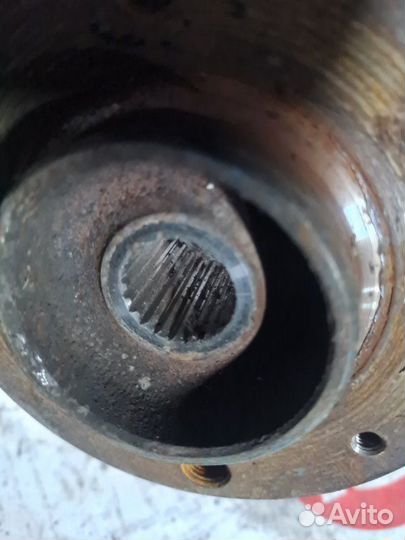 Кулак в сборе со ступицей передний левый Peugeot