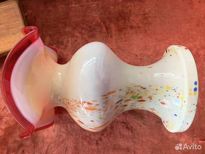 Ваза цветное сульфидное стекло Красный май СССР