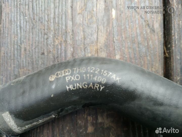 Шланг системы охлаждения Фольксваген Т5 2.5