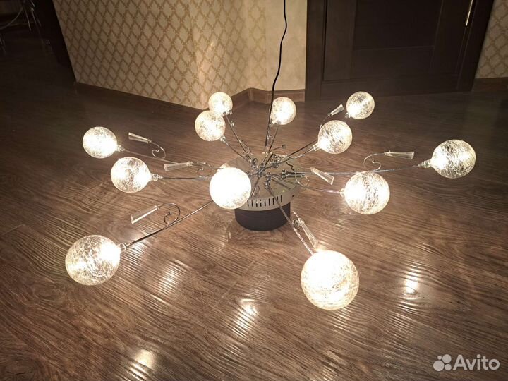 Люстра потолочная 12 ламп стекло/хром