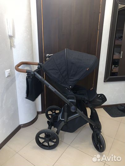 Коляска Roan Bloom