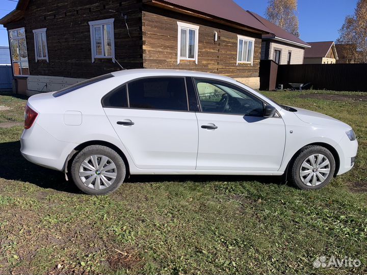 Skoda Rapid 1.6 МТ, 2016, 215 000 км
