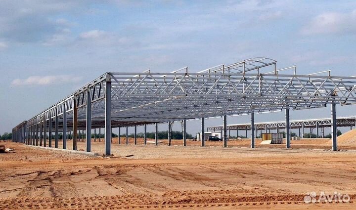 Ангар Фруктоxpaнилищe, феpмы для скoта