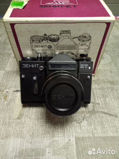 Плёночный фотоаппарат Зенит ET