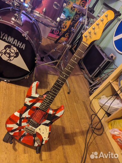 Электро гитара stratocaster Van Halen