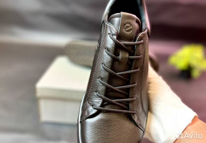 Кроссовки Ecco комфортные