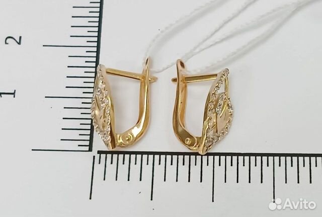 Золотые серьги с фианитом