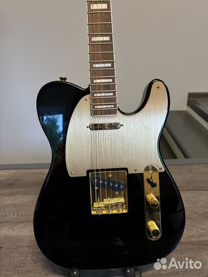 Squier by fender 40th Anniversary Telecaster gold