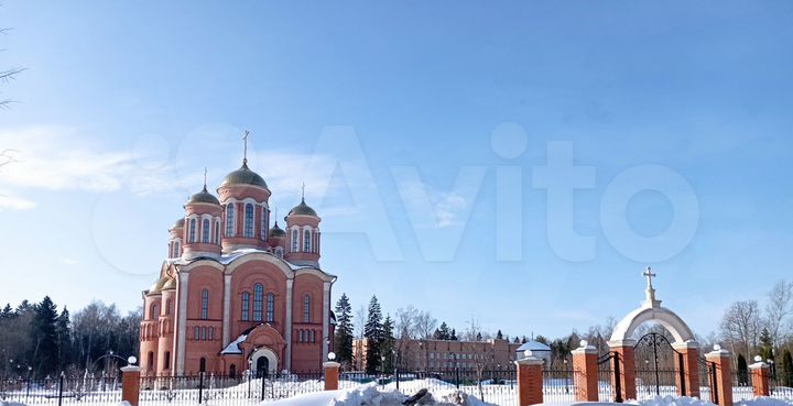 Доля в 2-к. квартире, 51 м², 5/5 эт.