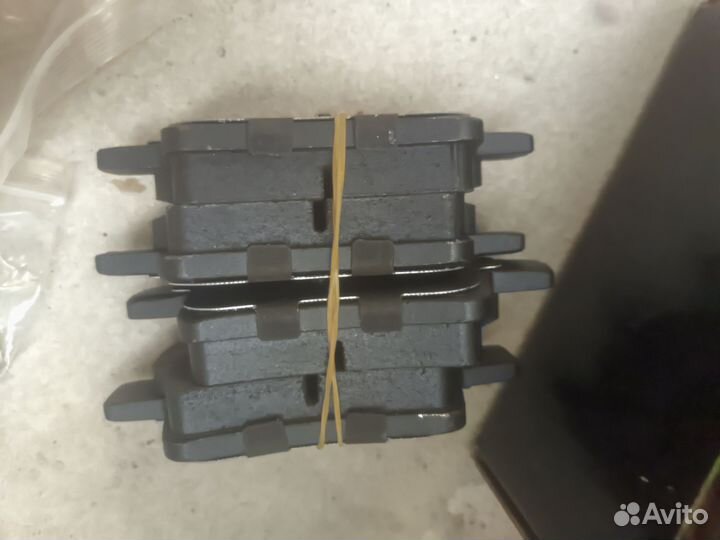 Тормозные колодки задние Ford Mondeo 3