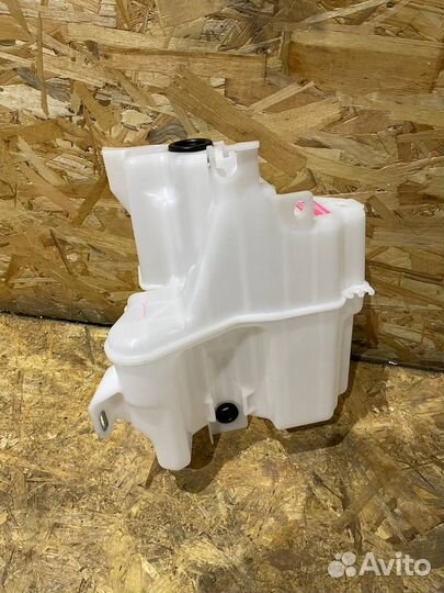 Бачок омывателя Тойота Рав 4 50