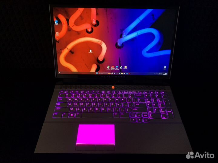 Игровой ноутбук Alienware Area 51 R2 300Hz