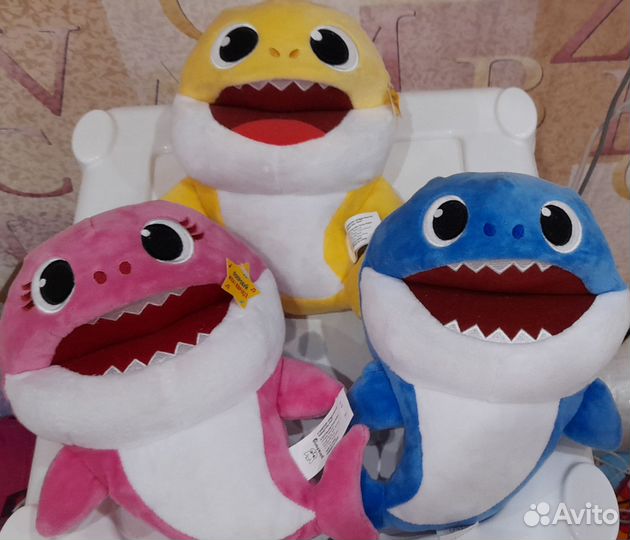 Музыкальная игрушка марионетка Акула Baby shark