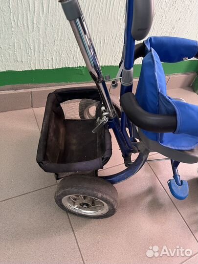 Детский велосипед с ручкой