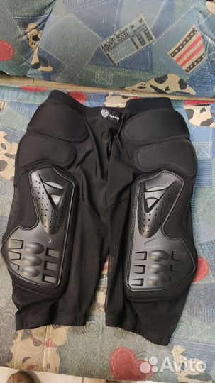 Бронешорты