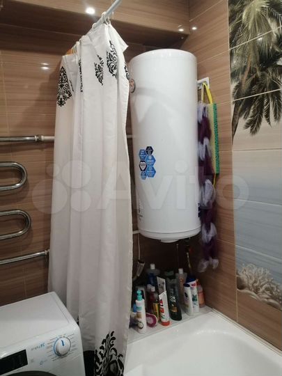 2-к. квартира, 56 м², 2/4 эт.