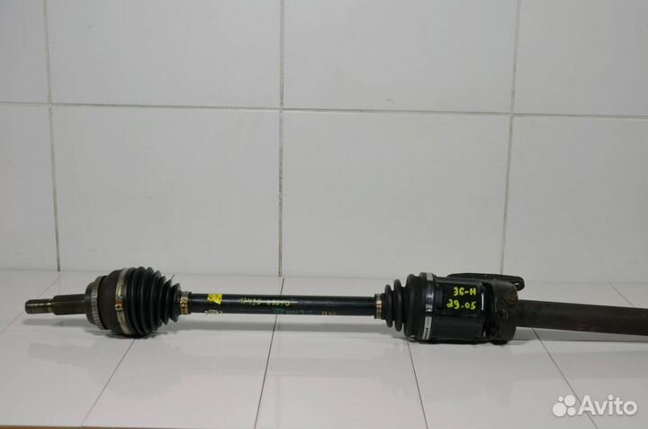 Приводной вал передний правый Toyota Sienna 3 3.5