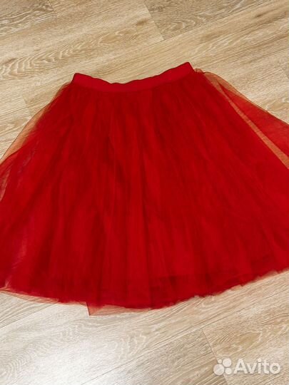 Пышная юбка из фатина красная