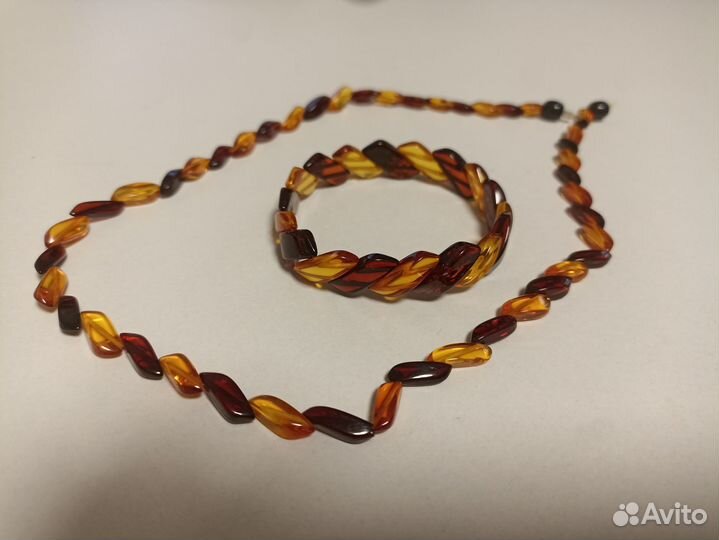 Янтарные бусы и браслет