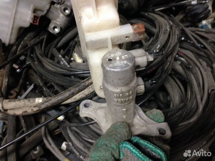 Цилиндр тормозной главный Хендай Солярис киа рио