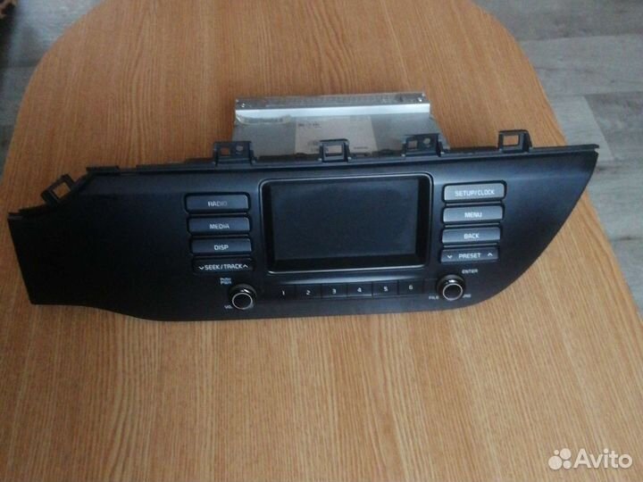Штатная магнитола киа рио 4, без дефектов