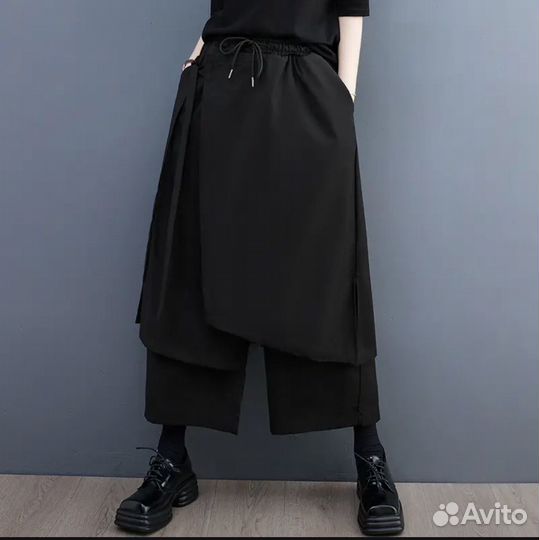 Стильные штаны в стиле авангард