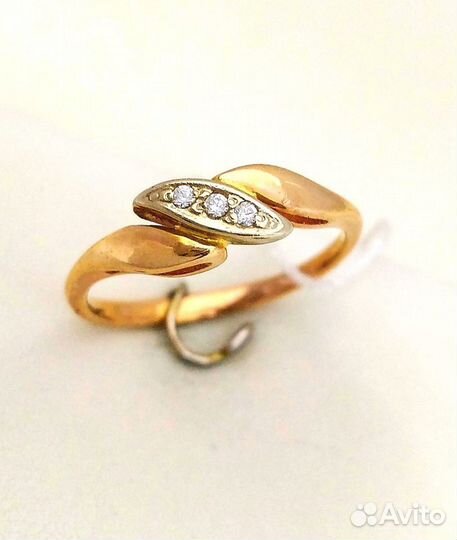 Кольцо / размер 16 / 1,76г / Золото585 / фианиты круглые