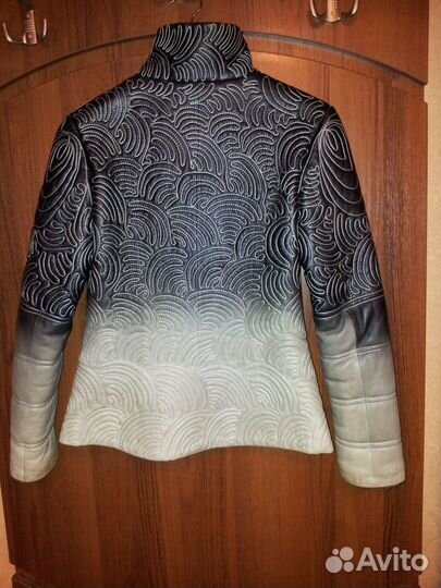 Утепленная женская кожаная куртка Италия весна/осе