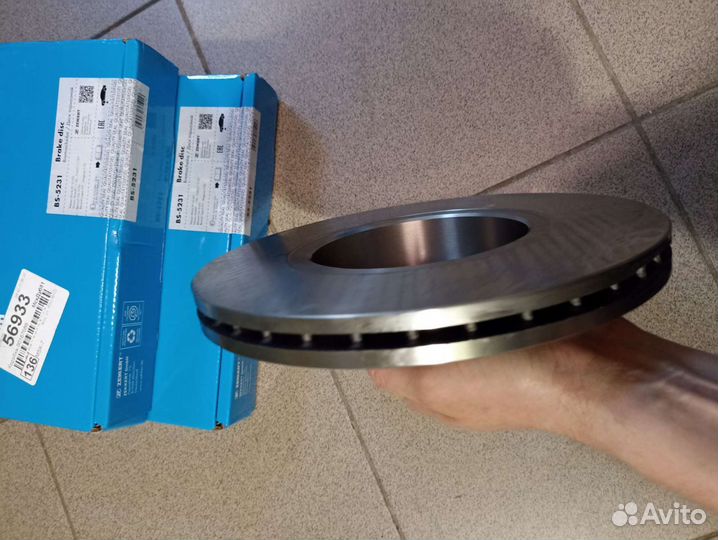 Диск тормозной передний Nissan Micra K12