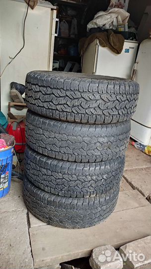 Matador MP 72 Izzarda A/T 2 215/65 R16