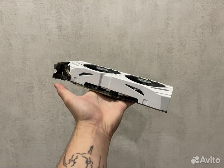 Видеокарта Asus Dual GTX1070 8GB в идеале