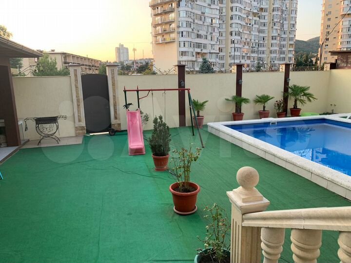 Комната 18 м² в > 9-к., 2/2 эт.