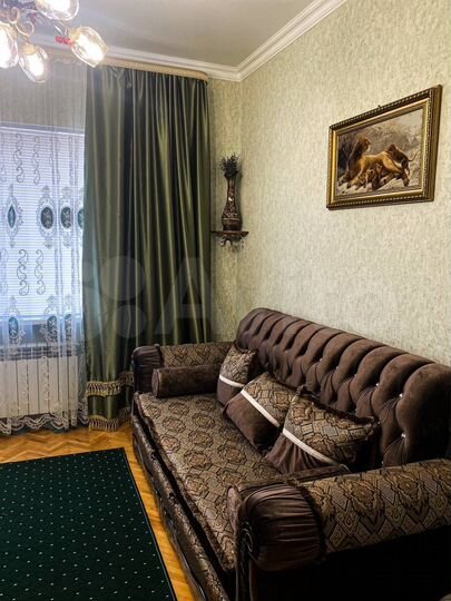 Дом 354,6 м² на участке 8 сот.