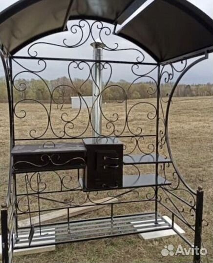 Мангал с крышей