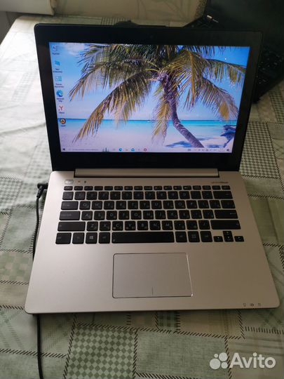 Ноутбук Asus i7