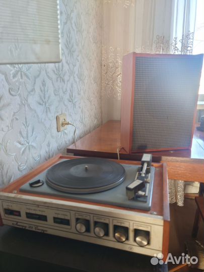 Проигрыватель виниловых пластинок Аккорд