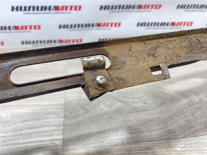 Траверса нижняя радиатора Форд Фокус 2