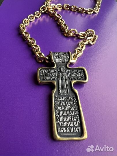 Крест на цепи