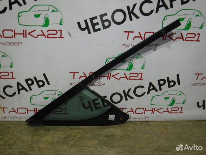 Стекло (форточка) двери передней правой audi Q7