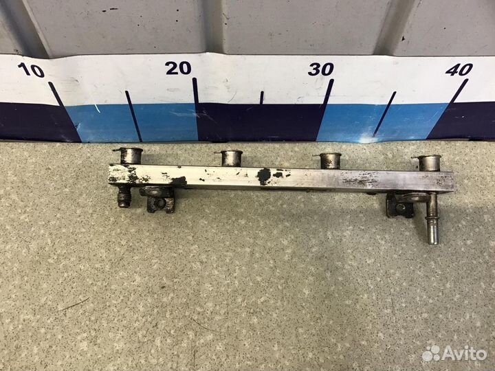 Рейка топливная (рампа) Opel Astra H Family 2004-2