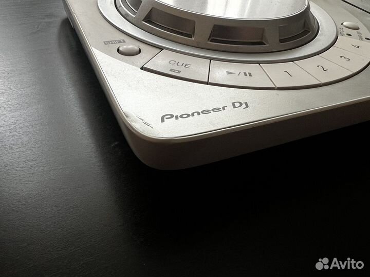 DJ-контроллер Pioneer DDJ-WeGO4 W