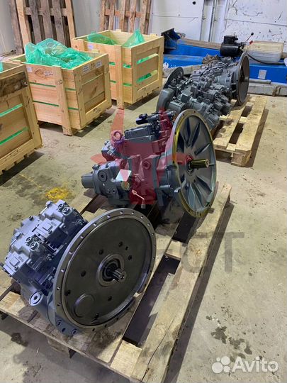 Основной насос Hitachi EX120-5Z HPV050