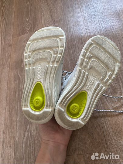Кроссовки ecco 25